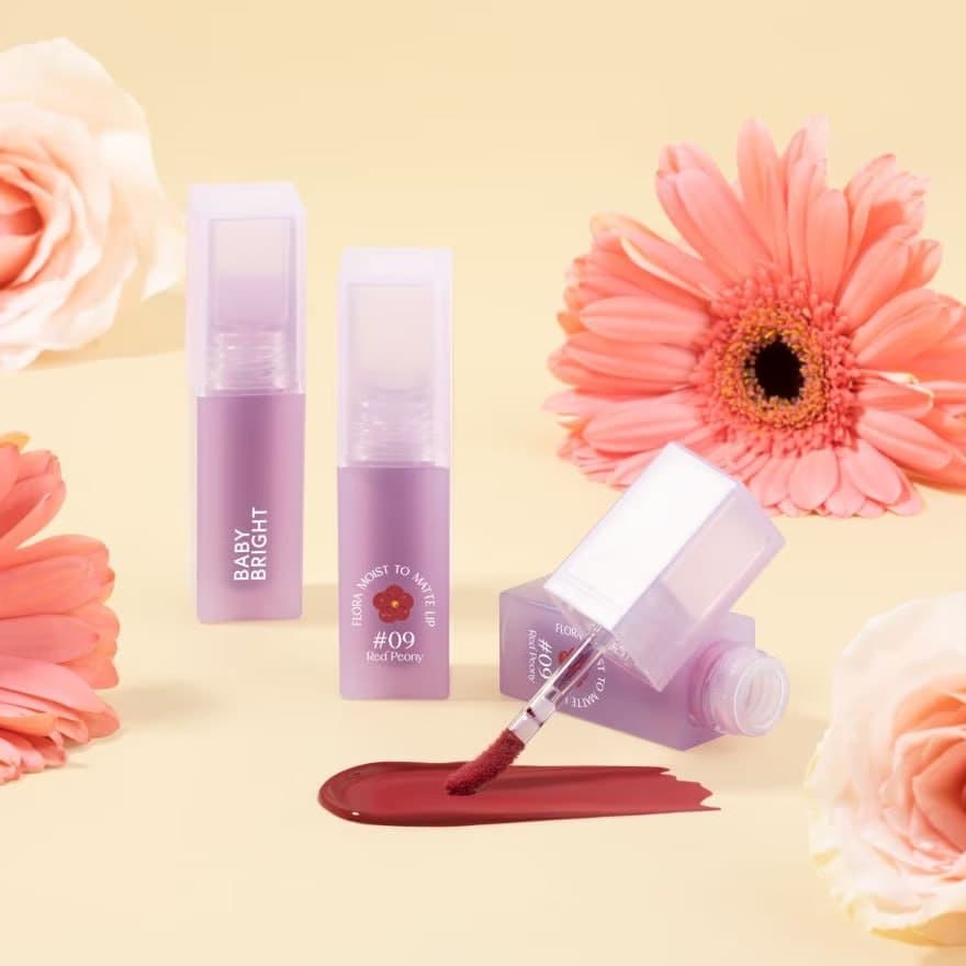Flora Moist To Matte Lip 3G Baby Bright احمر شفاه فلورا بيبي برايت