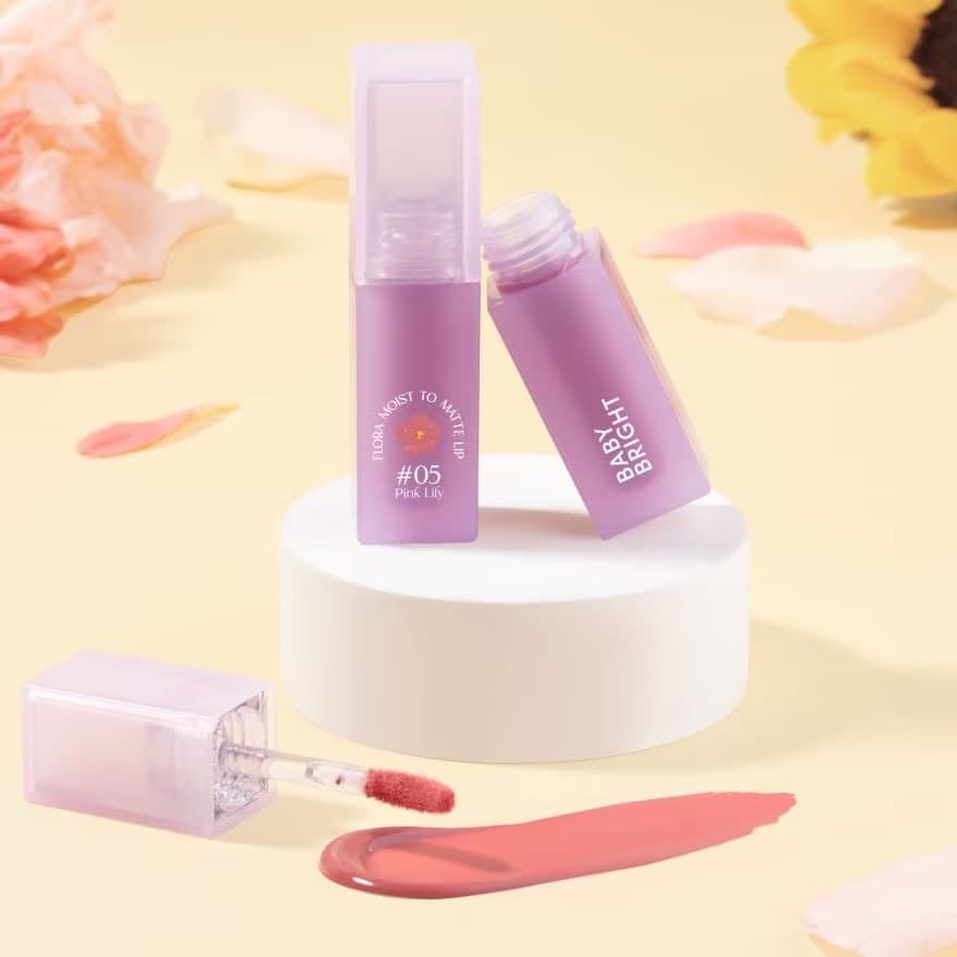 Flora Moist To Matte Lip 3G Baby Bright احمر شفاه فلورا بيبي برايت
