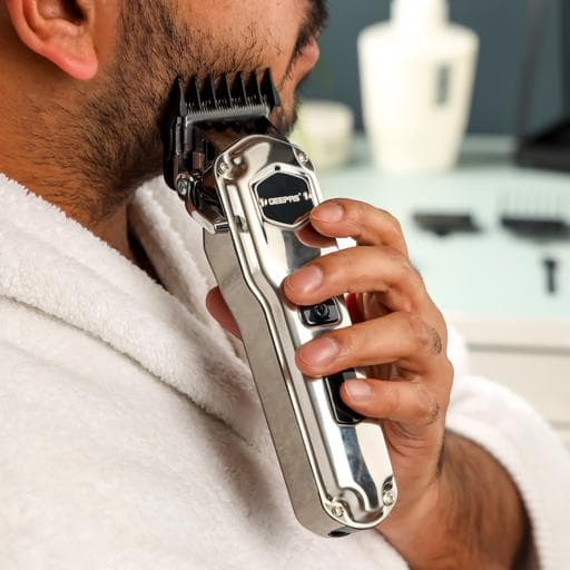 ماكينة حلاقة احترافية مقاومة للماء للرجال من GEEPAS موديل GTR57510 — 7
