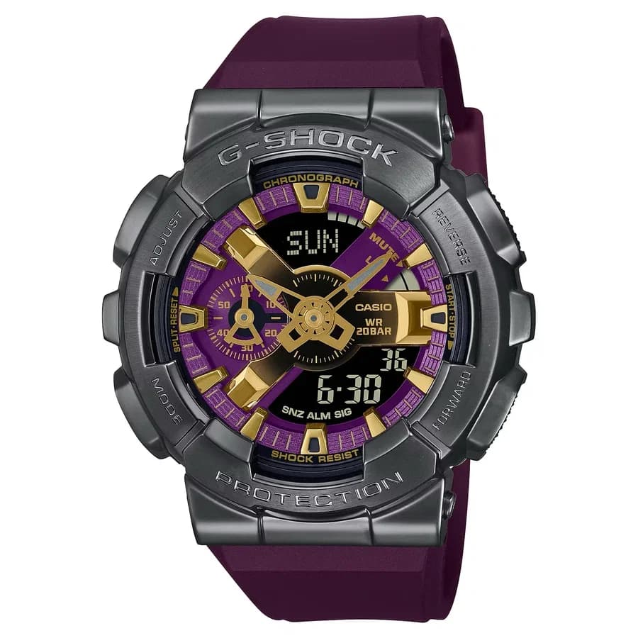 ساعة يد كاسيو جي-شوك GM-110CL-6ADR بتصميم معدني مقاوم للصدمات ومقاوم للماء 4549526354830
