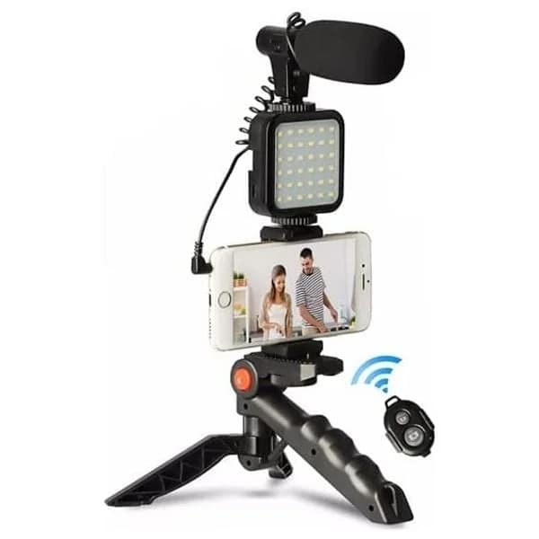 عدة تصوير فيديو متكاملة مع مايكروفون Video-Making Kit with Microphone &amp; LED Light