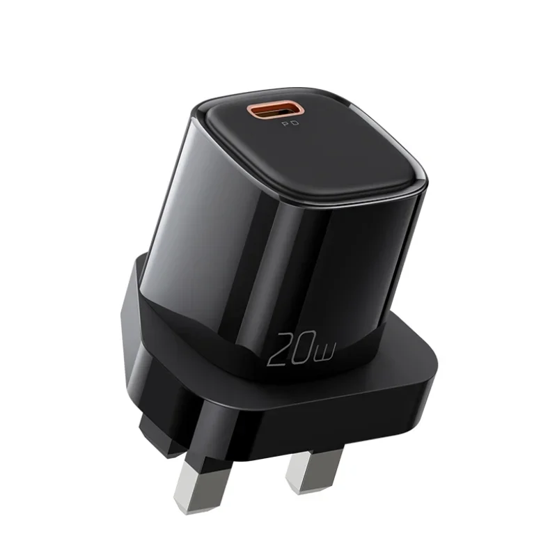 شاحن MC Nano Series 20W PD بمنفذ USB-C وقابس UK - أسود - CH-4011