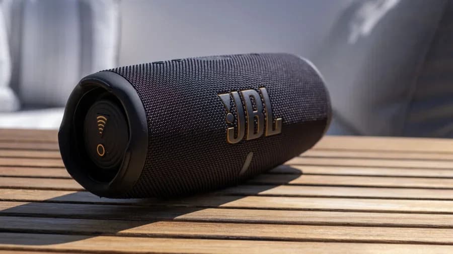 سبيكر محمول بتقنية البلوتوث JBL Charge 5 أخضر - 200001652
