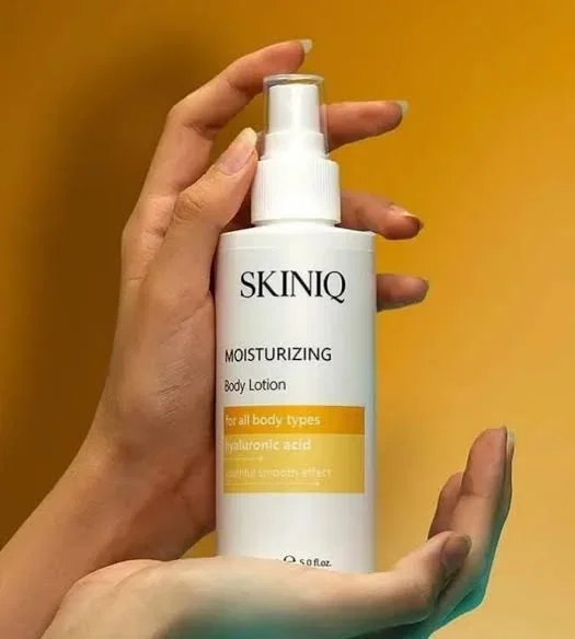لوشن الجسم SKINIQ بحمض الهيالورونيك لترطيب البشرة وتحسين مرونتها 10