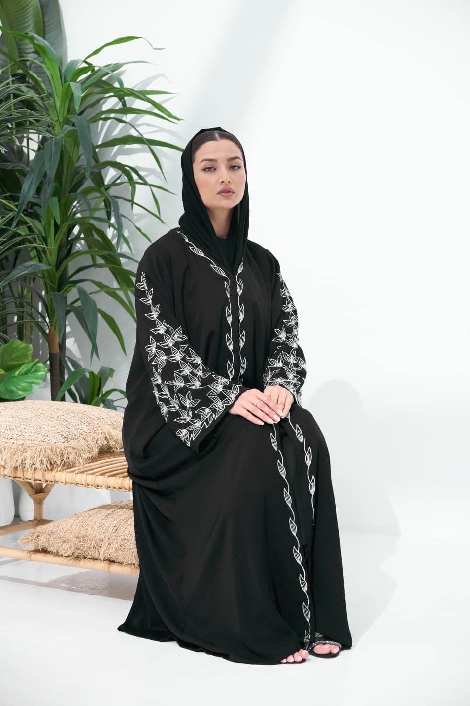 عبايه اماراتيه من دار مرح للعبايات