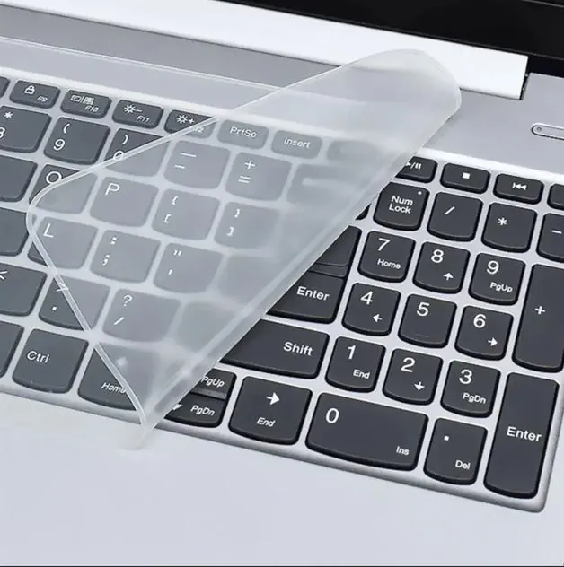 مجموعة حماية لابتوب 3 في 1 من – غلاف شفاف للابتوب + غلاف لوحة مفاتيح + واقي شاشة 15.6 إنش Laptop Cleaning Kit 3 in 1 - Transparent Laptop Cover + Keyboard Protector + 15.6" Screen Guard — 2