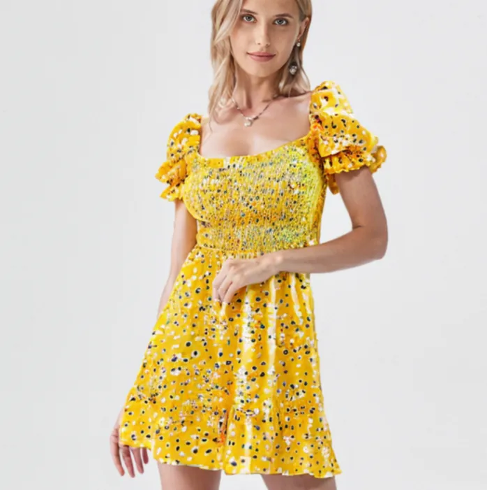 فستان قصير صيفي نسائي أصفر مزهر بأكمام منفوشة – Free Size Women’s Yellow Floral Short Dress With Puff Sleeves – Free Size