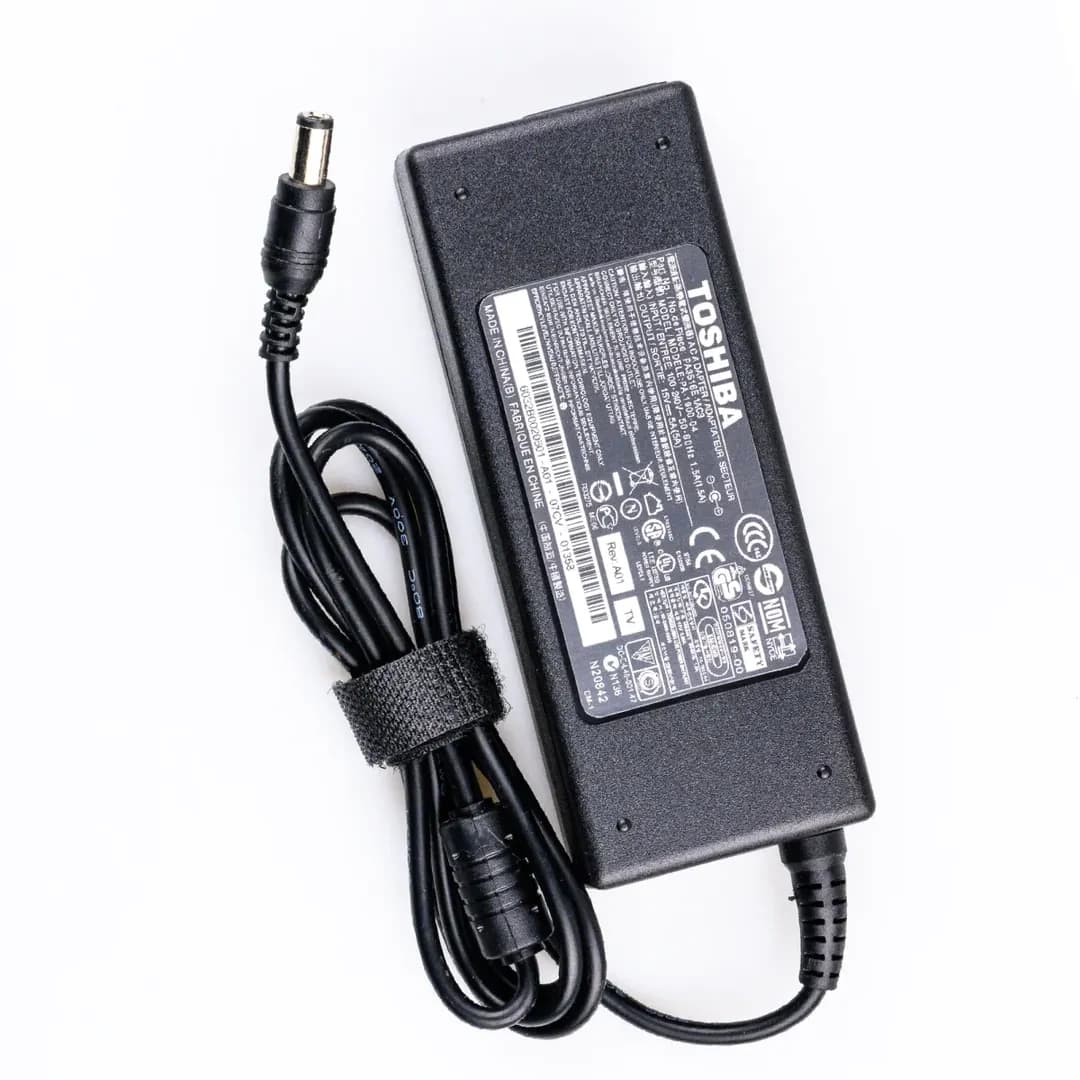 Toshiba 75W Replacement Adapter for Satellite A10, A105, M30, and Tecra A2