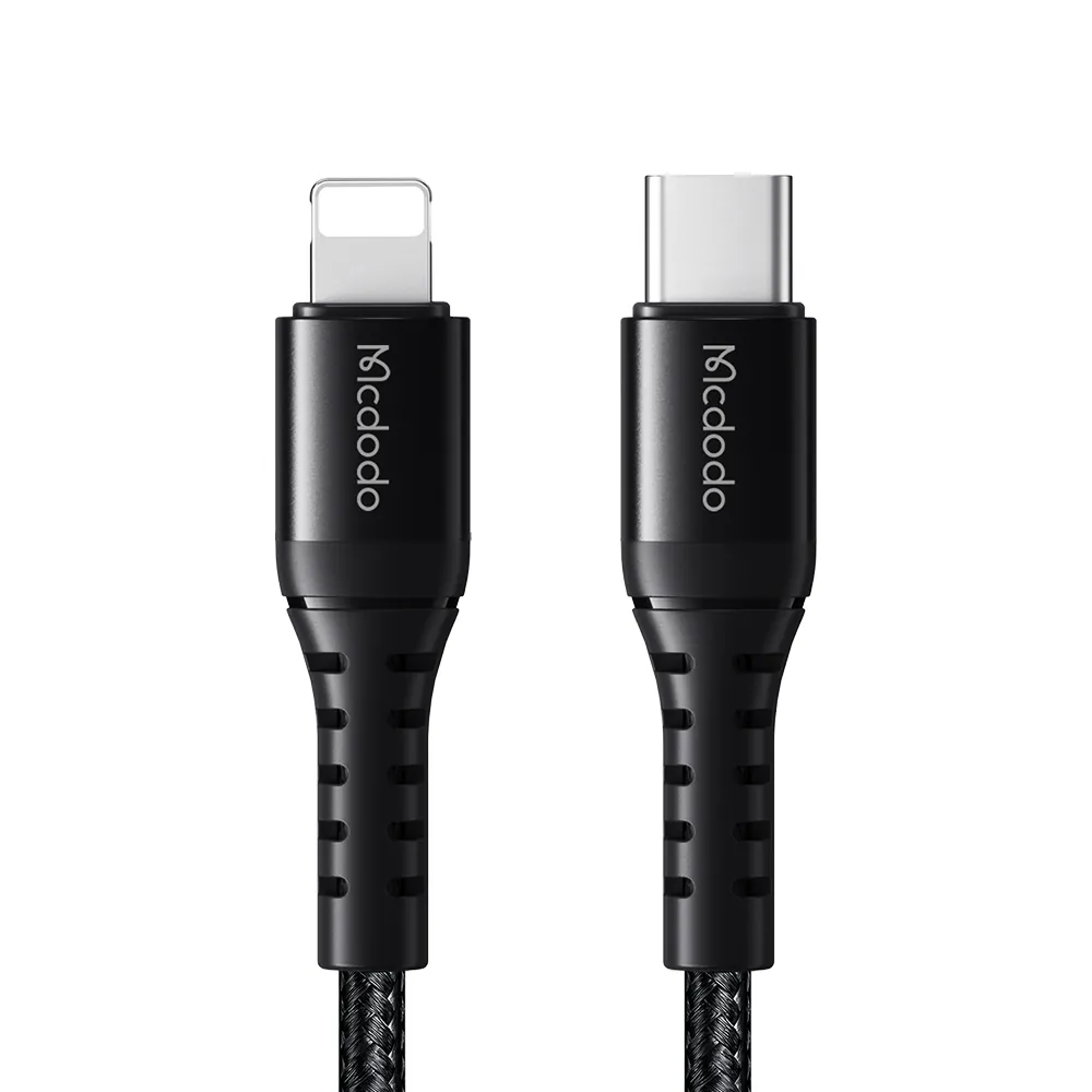 كيبل ماكدودو USB-C إلى Lightning بقدرة 36 واط طول 1 متر أسود