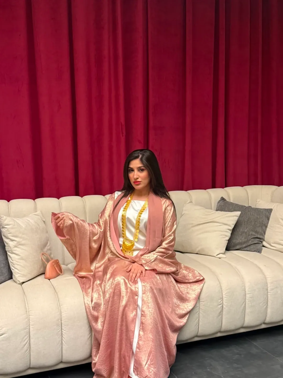 عباية نسائية خليجية وردية فخمة — 4